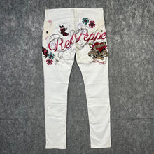 Load image into Gallery viewer, Ed Hardy x Red Pepper Y2K White Red 2000s Mcbling Skinny Jeans, Size Xs-S
