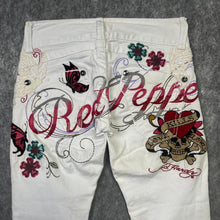 Load image into Gallery viewer, Ed Hardy x Red Pepper Y2K White Red 2000s Mcbling Skinny Jeans, Size Xs-S