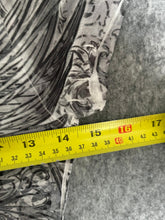 Load image into Gallery viewer, Y2K Fair Oaks Mcbling Grey Rhinestone Heart Gothic Cross, Size Small