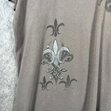 Load image into Gallery viewer, Y2K MMA Elite Affliction Style Gothic Grunge Fleur De Lis Baggy Brown Top 2XL