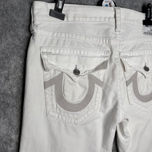 Load image into Gallery viewer, True Religion Y2K White 2000s Streetwear Jorts, Waist 36