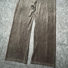 Load image into Gallery viewer, Juicy Couture Light Brown Velour Y2K 2000s Joggers/ Sweats, Size Large
