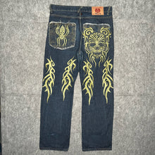 Load image into Gallery viewer, Tribal Spider RMC Red Monkey Company Japanese Embroidered Vintage Jeans, W36
