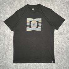 Load image into Gallery viewer, DC Skateboarding Static Vintage Y2K Grunge Skater Black Top, Size Large
