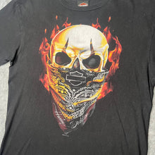 Load image into Gallery viewer, Harley Davidson Gothic Skull Biker Staten Island Y2K Top, Size Large
