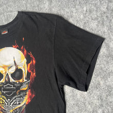 Load image into Gallery viewer, Harley Davidson Gothic Skull Biker Staten Island Y2K Top, Size Large
