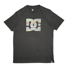 Load image into Gallery viewer, DC Skateboarding Static Vintage Y2K Grunge Skater Black Top, Size Large
