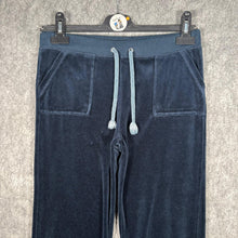 Load image into Gallery viewer, Juicy Couture Navy Velour Joggers Large Y2K 2000s Rear Pocket Detail
