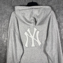 Load image into Gallery viewer, MLB NY Yankees Grey Hoodie 2XL – Classic Logo, Y2K Streetwear Essential
