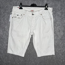 Load image into Gallery viewer, True Religion Y2K White 2000s Streetwear Jorts, Waist 36
