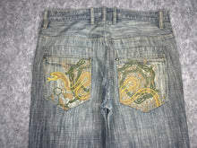 Load image into Gallery viewer, Snake Embroidered Y2K Vintage Mud Wash Blue Jeans, Size XL
