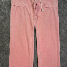 Load image into Gallery viewer, Juicy Couture Light Pink Y2K 2000s Velour Back Pockets Joggers, Size Medium
